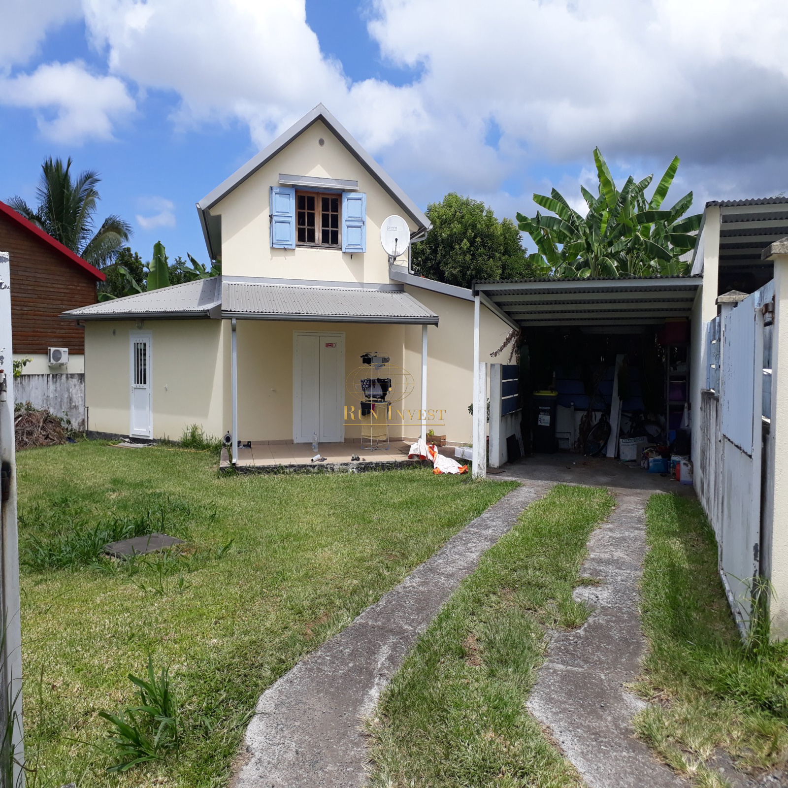 vente A sainte suzanne secteur deux rives villa 4 chambres a vendre