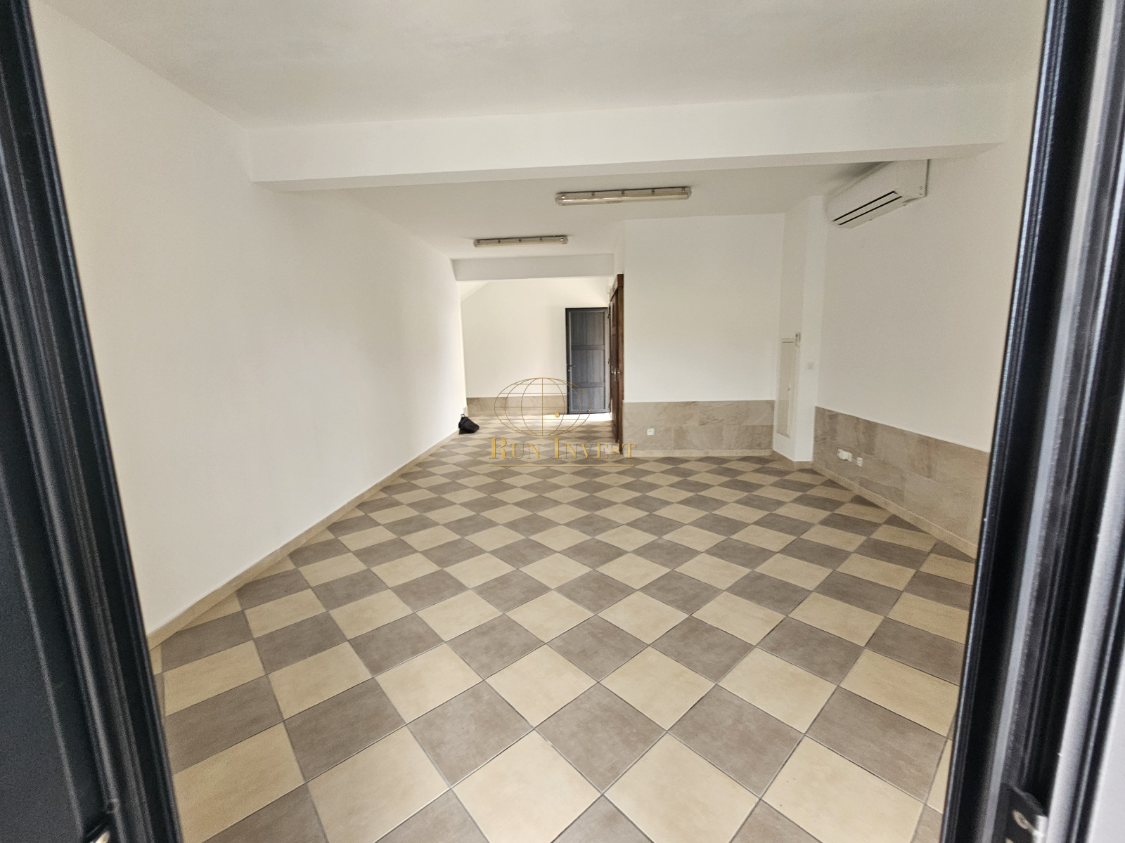 Image_4, Local professionnel, Saint-André, ref :4285