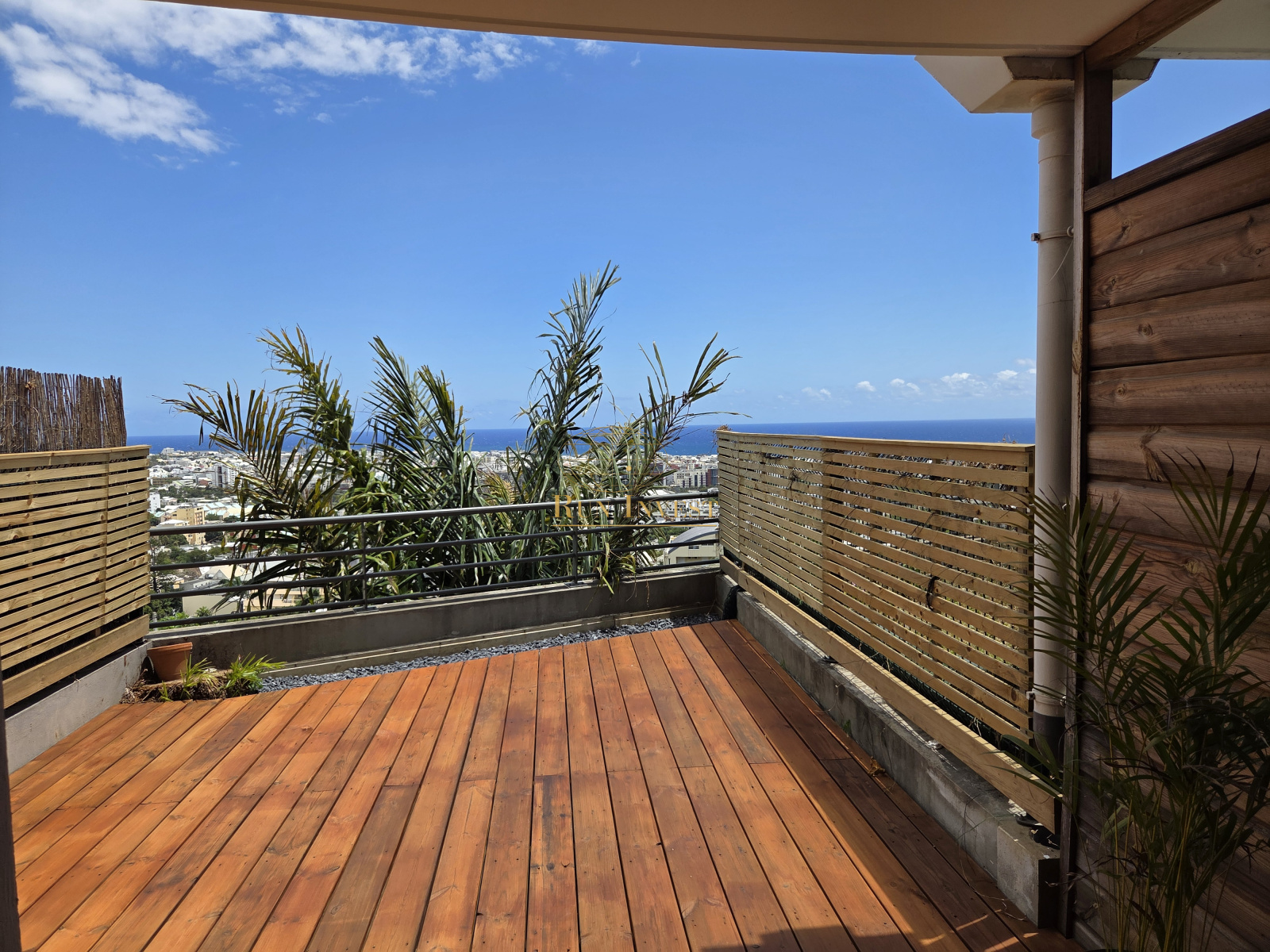 Image_1, Studio, Saint-Denis, ref :4362