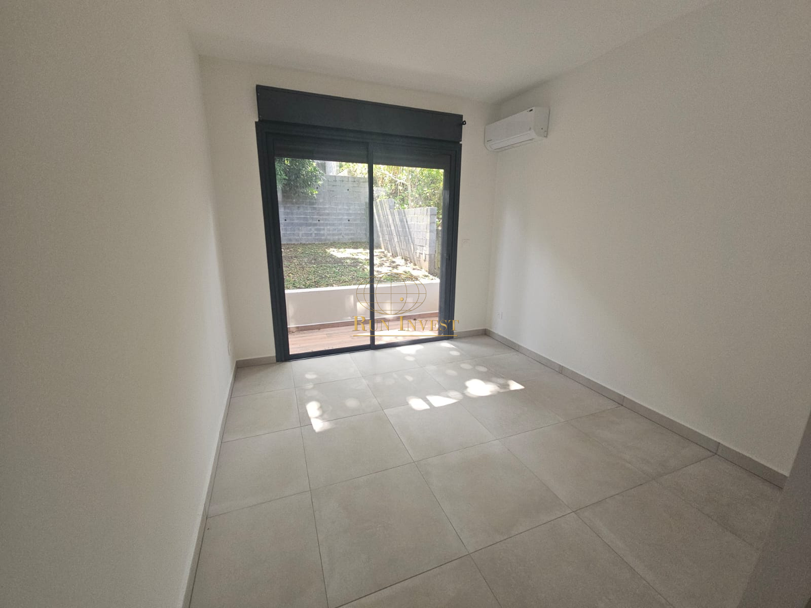 Image_5, Maison, Sainte-Suzanne, ref :4430A
